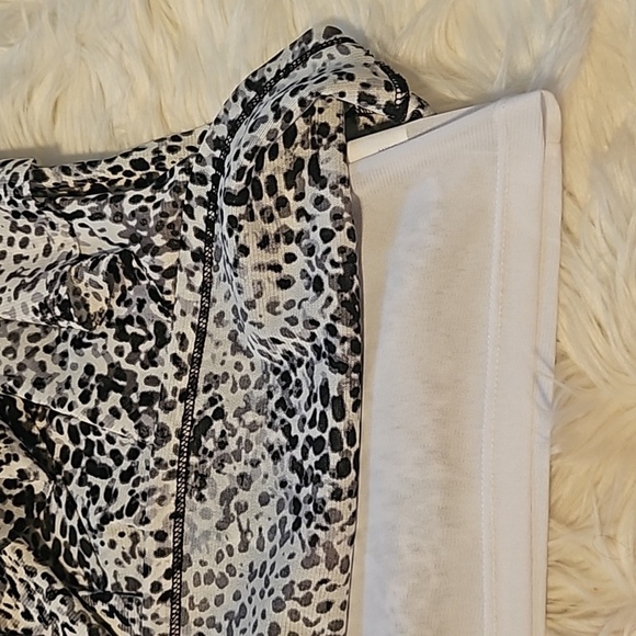 AB Studio black and white print blouse with ruffle accents - Picture 6 of 12